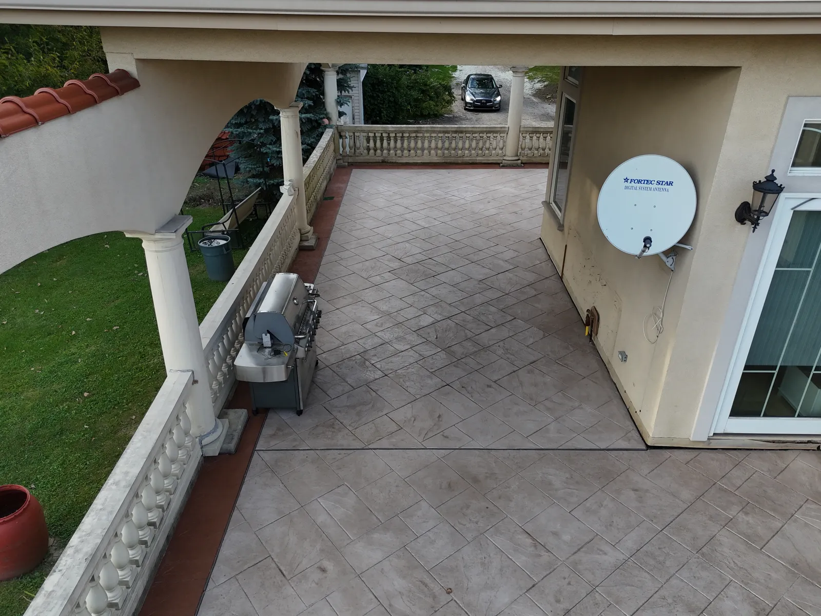 Stamped veranda perspective view through columns